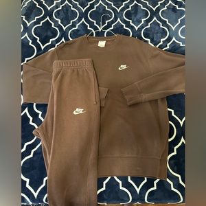 Nike Sweatsuit